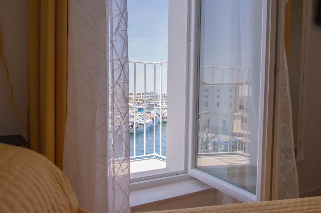 Art Apartment Sea View Monopoli Buitenkant foto