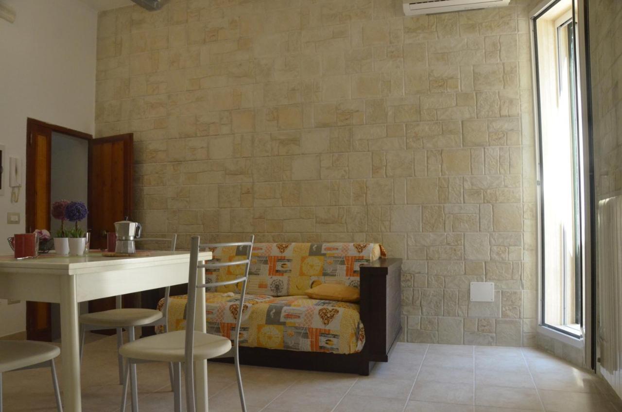 Art Apartment Sea View Monopoli Buitenkant foto